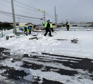 雪かき作業